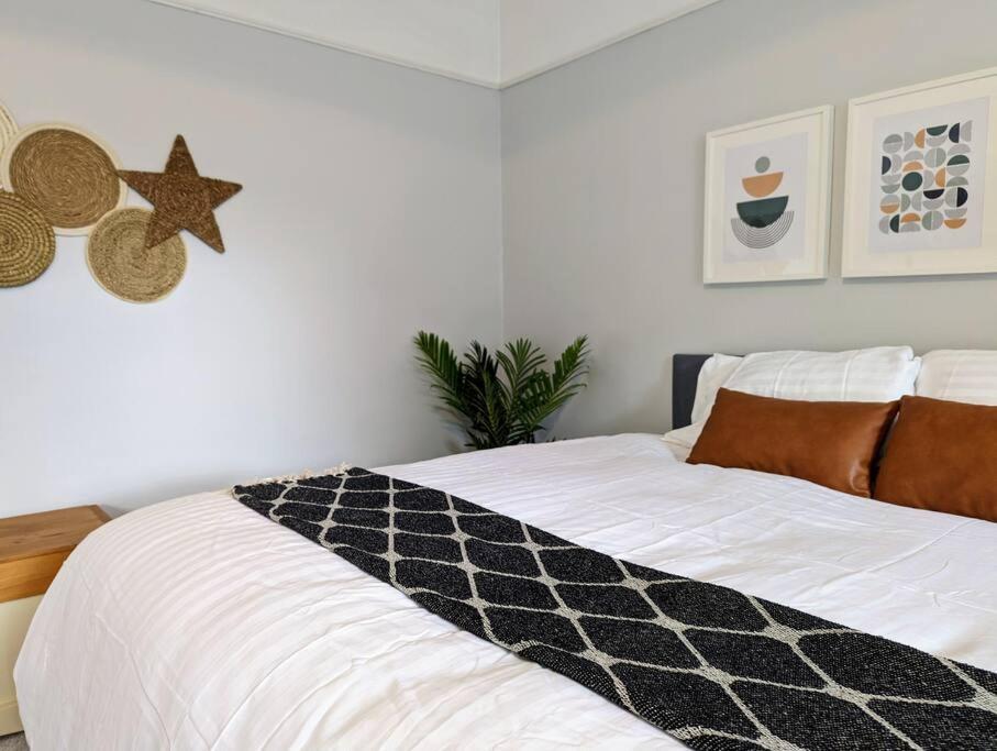 קרנוסטי Parkview Cottage - Lovely Home With Cosy Fireplace מראה חיצוני תמונה